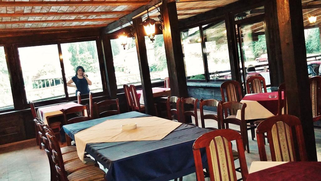 B&B Bazeni Sarajevo Bagian luar foto