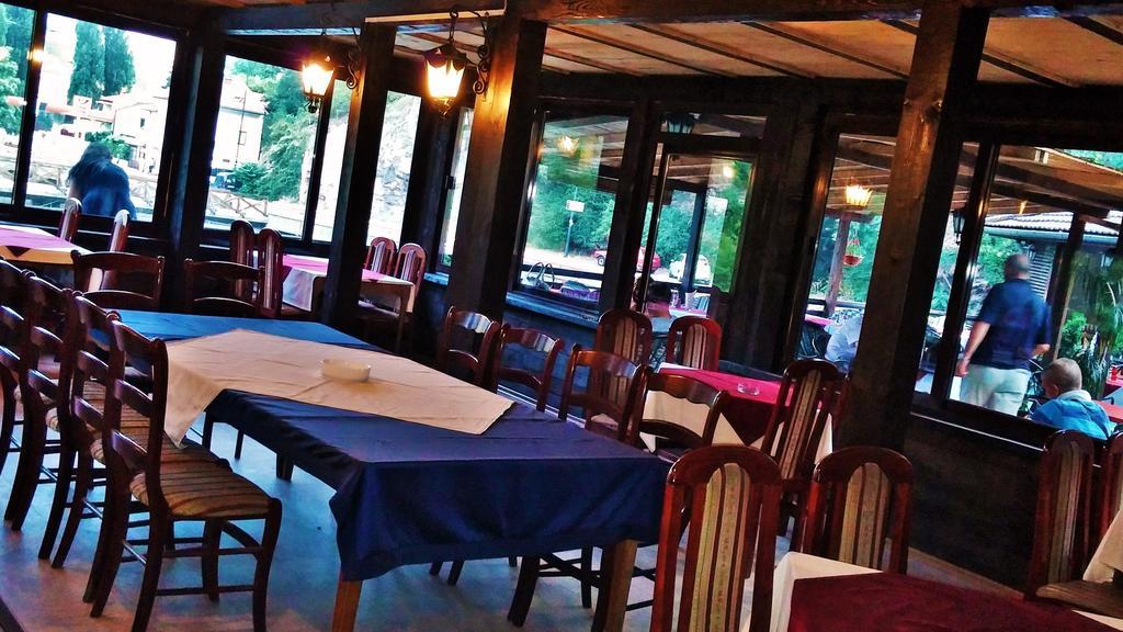 B&B Bazeni Sarajevo Bagian luar foto